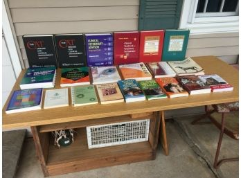 Outstanding Lot Of Veterinary Medicine Textbooks For Cats And Dogs. 20 Volumes.