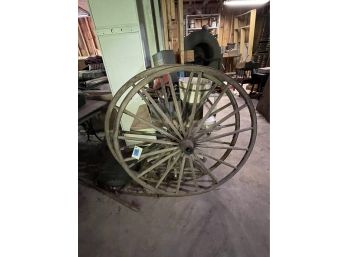 A PAIR OF ANTIQUE WAGON WHEELS, 45' DIAMETER