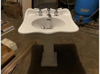 Pedestal Sink With Faucet