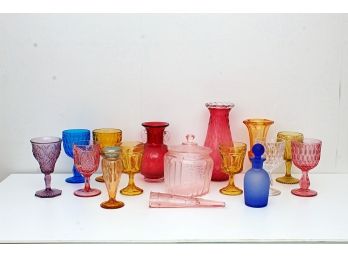 Fun Group Of Miscellaneous Colored Glass Items - 16 Pieces