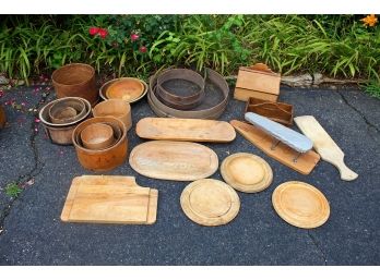 Large Group Of Wooden Bowls, Trays And Boxes