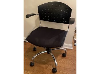 Black Adjustable Office Chair