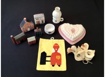 Country Lot Wood Houses Ceramic Heart Mold Appliqued Bag & More