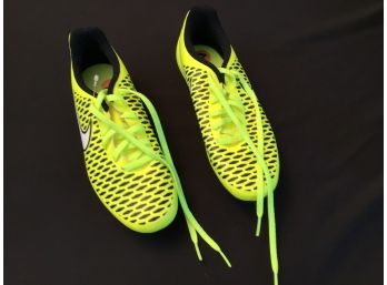 Pair Nike Size 7 Magista Cleats NEW