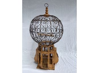 130, Birdhouse Shaped Like A Hot Air Balloon