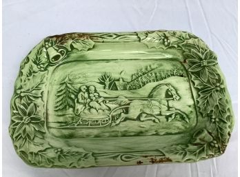 15, Christmas Plate In Green With Horses And Carriage