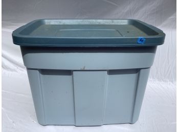 60, Large Sterilite Blue Tub With Lid