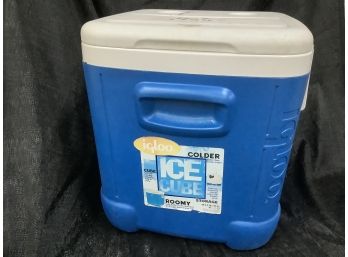 Igloo Ice Cube 48 Quart Storage Cooler