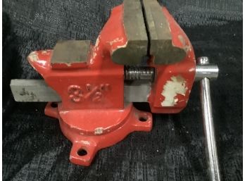 3 1/2 Inch Vintage Bench Vice