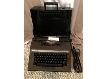 Brother Electric Correct O Riter Typewriter Model 3800 In Excellent Condition