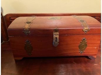 Vintage Wooden Jewelry Box Metal Hinged Latch And Lock Courting Couple