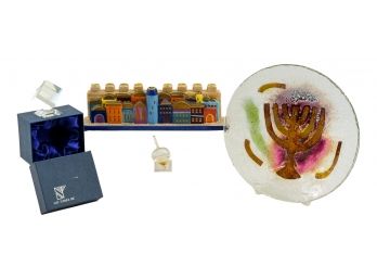 Susan Fischer Weiss Design Jerusalem Of Gold Menorah, Alef Judaica Acrylic Image With Stand, Menorah Plate