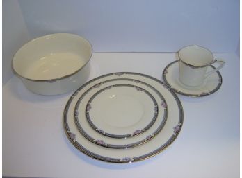 Noritake Fine China Halifax Five Piece Place Setting With Two Bowls