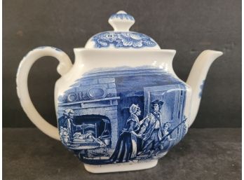 Vintage Liberty Blue  Staffordshire Historic Colonial Scenes Minute Men Tea Pot Made In England