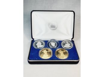 5 Fabulous  Replica Antique  US Coins In Display Case