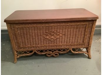 372, Wicker Chest, Cedar Interior