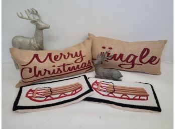 Nice Christmas Throw Cushions With Glitter Reindeers