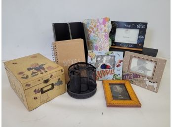 Office / Teacher Desk Accessorie Lot
