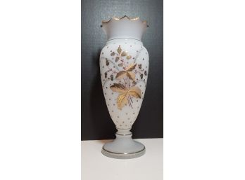 Vintage Elegant Flower Vase ~ White And Gold- 11 Inches Tall X 4' Base Dia