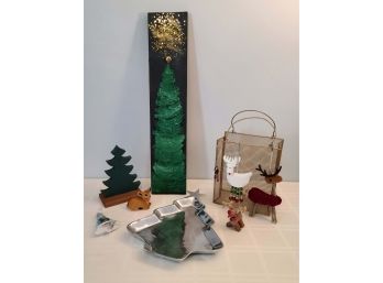 Tree Decor, Reindeer, Gold Wire Basket, Ornaments