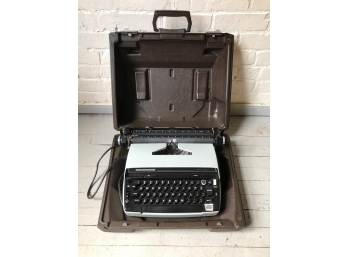 Vintage 1960's Smith Corona Super Correct Typewriter