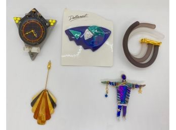 5 Vintage 1980s & 1990s Pins Including Spirit Of Two, 1987, Lizbeth 1998 & Dallasart