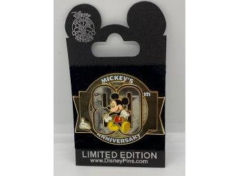 New Disney Pin White Glove Mickey 80th Anniversary Walt Photograph LE 1000 65855 WDW