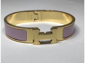 Very Pretty Designer Style Click - Clack Style Bracelet - Goldtone With Liliac Color Enameling - Super Nice !