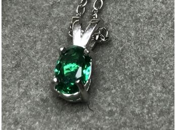 Wonderful Sterling Silver / 925 - 18' Necklace With Emerald Green Color Stone From Thailand - BEAUTIFUL !