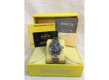 Brand New INVICTA PRO DIVER - With Original Box - Retail Price $595 - Japanese Movement - GREAT WATCH !