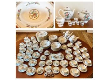 Pristine 155-piece Coalport England Bone China Dinnerware Set - Ming Rose Pattern