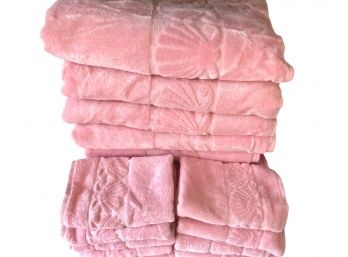 Vintage  HF J'aime - 10  Pink Bath Towels & 10 Wash Cloths - Coquille - New Old Stock