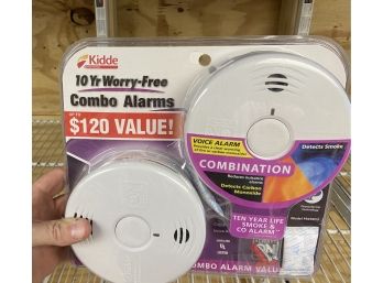 New In Package Set Of Two Kidde Smoke Alarms