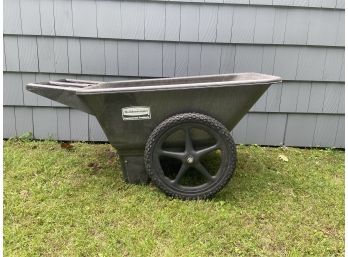 Rubbermaid Commercial Wheelbarrow/Bin