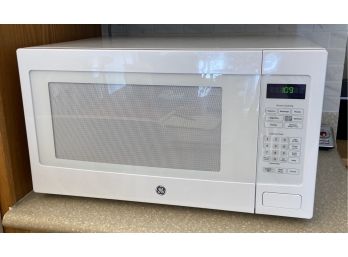 GE 1100 Watt Microwave Oven