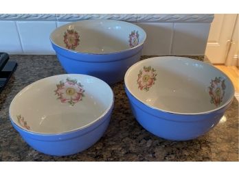 Hall's Nesting Bowls