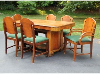 An Art Deco Dining Table And Set Of 6 Chairs By American Of Martinsville, C. 1934