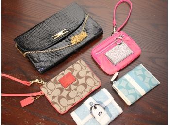 Wallets And Clutches - Coach And More