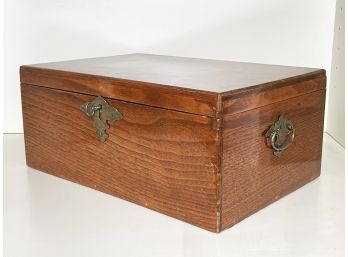 An Antique Oak Case