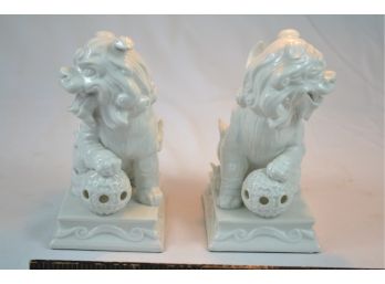 Antique Pair Of Fritz And Floyd Traditional Chinese 'foo Dogs'