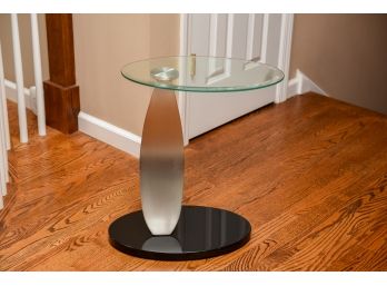 Green World Furniture Company Modern Occasional Table With Beveled Edge Glass Top