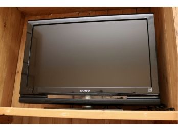 Sony Bravia 32' Flat Screen Television + Remote