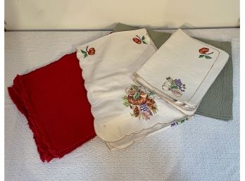 Lot Of Placemats And Table Runner Embroidered