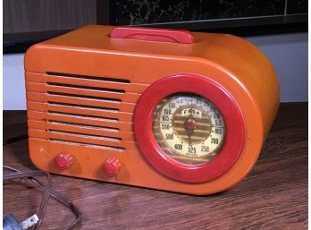 Antique FADA BULLET Radio Model 1000 Butterscotch & Cherry - Catalin / Bakelite - ESTATE FRESH And IT WORKS