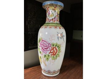 Very Large & Elegant Asian Vase With Peacocks & Flowers On Both Sides  - VERY PRETTY VASE - No Damage