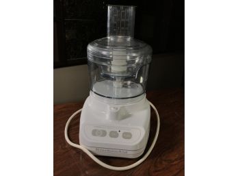 Fantastic KITCHEN AID Deluxe Food Processor With Attachments & Accessory Holder TESTED / WORKS FINE !