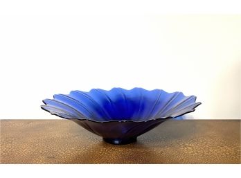 Beautiful Cobalt Blue Art Glass Bowl