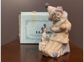 LLADRO - Nino Pierrot  Con Perrito Y Concertina