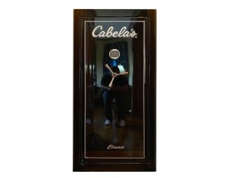 CABELAS Gun Safe Model 2000-23