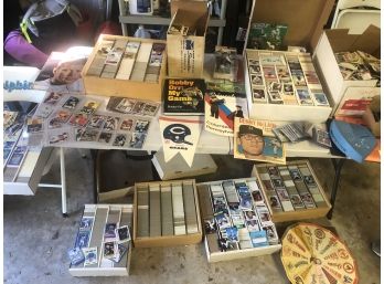 1940s-1990s - 30000 Lot Of FOOTBALL-BASEBALL-BASKETBALL-HOCKEY CARDS & Other Sport Related Items